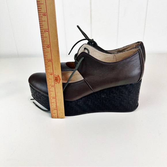 All Black Footwear Platform Lace up Mary Janes Brown Woven Embossed Size 38 - Picture 13 of 13